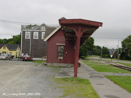05_Looking North_2807
